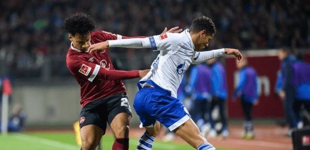 成功绝不是 成功绝不是