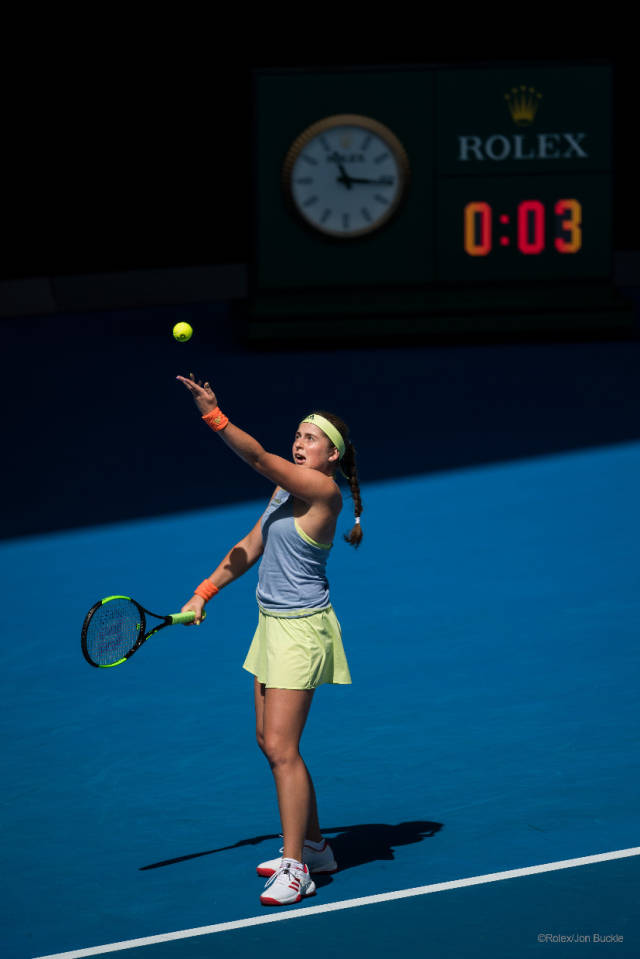 离显得格外 离显得格外